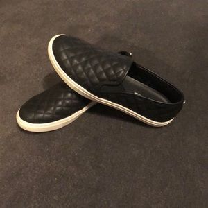 Steve Madden Ecentrcq Slip On Black size 10M